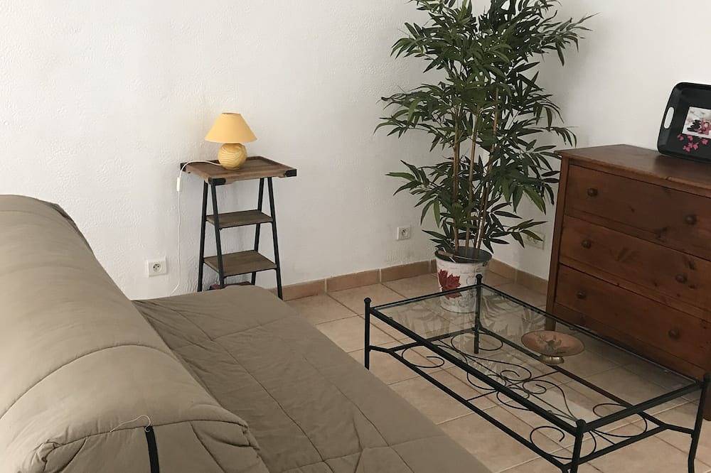 Appartement entier, Apartment ideally located in Olmeto in South Corsica in Olmeto, Arrondissement de Sartène