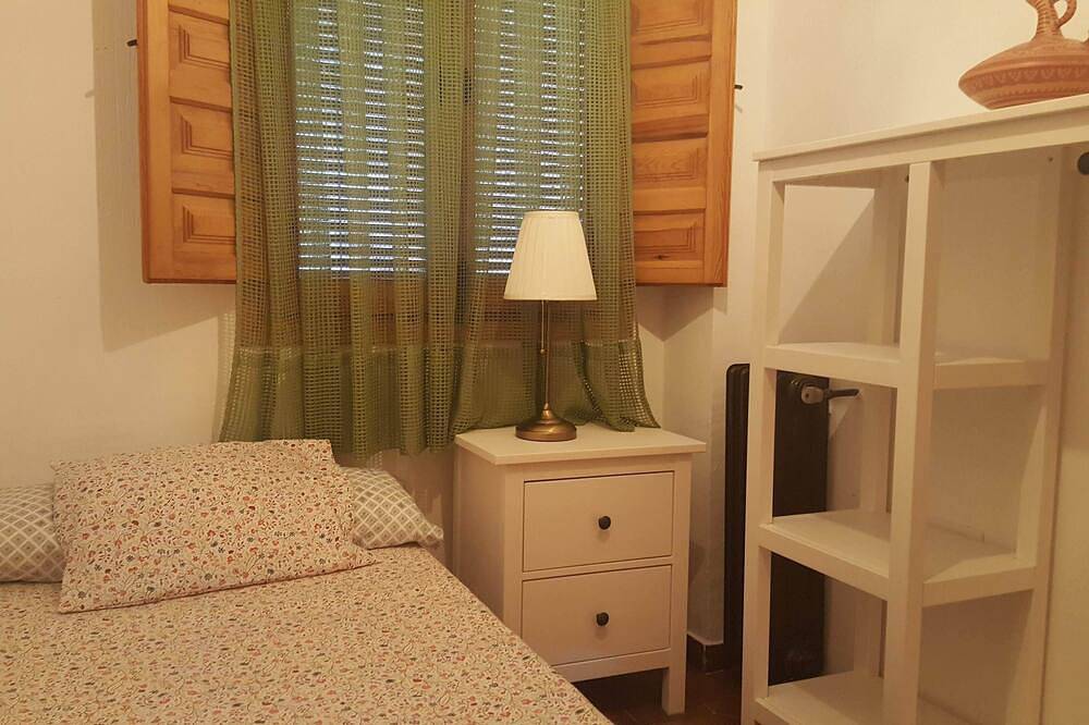 Entire apartment, Apartment (full rental) San Nicolas for 5 people in Cuenca, Cuenca Province
