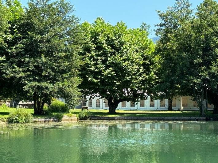Hôtel pour 2 personnes, avec vue ainsi que vue sur le lac et jardin à Saint-Alban-de-Montbel - 2