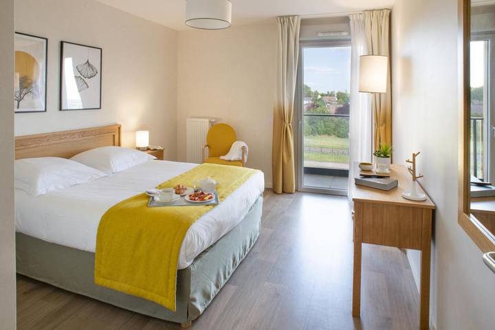 Location de vacances pour 2 personnes, avec sauna ainsi que jardin et piscine à Nevers - 3