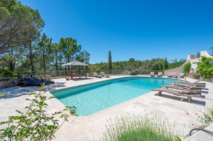 Location de vacances pour 14 personnes, avec terrasse et jardin, animaux acceptés à Tourtour - 4