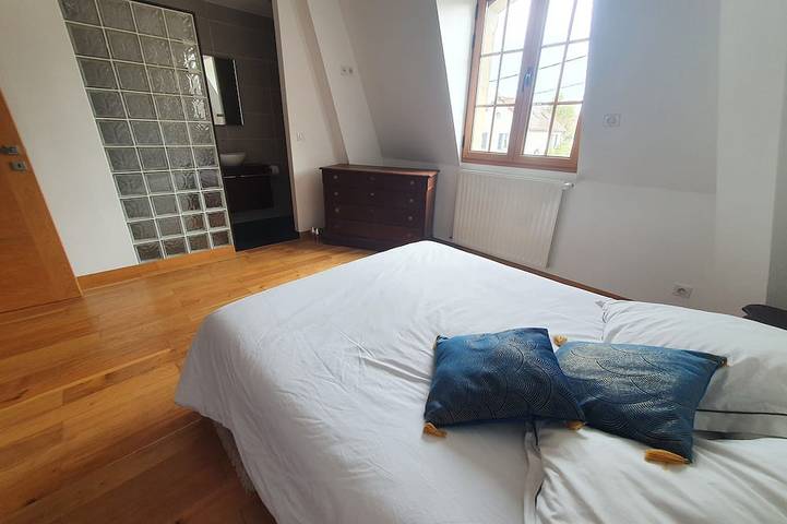 Location de vacances pour 8 personnes, avec terrasse et jardin à Brunoy - 2