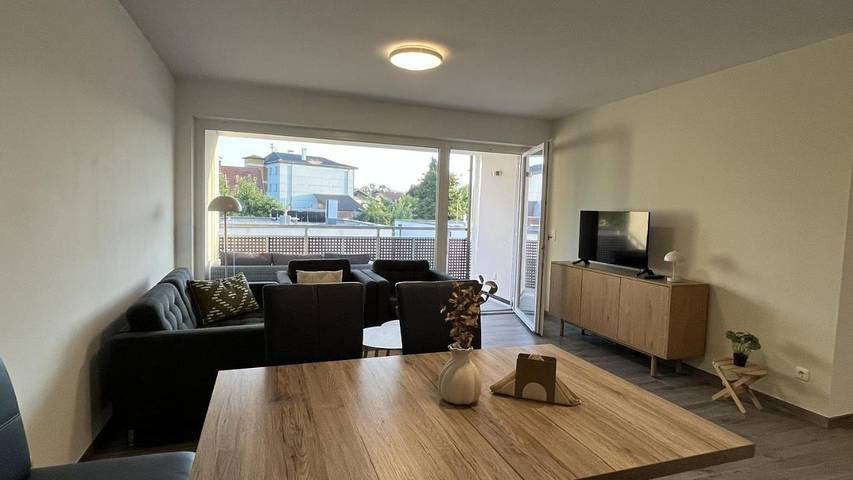 Ferienwohnung für 2 Personen, mit Balkon und Garten sowie Ausblick in Seewalchen am Attersee - 2