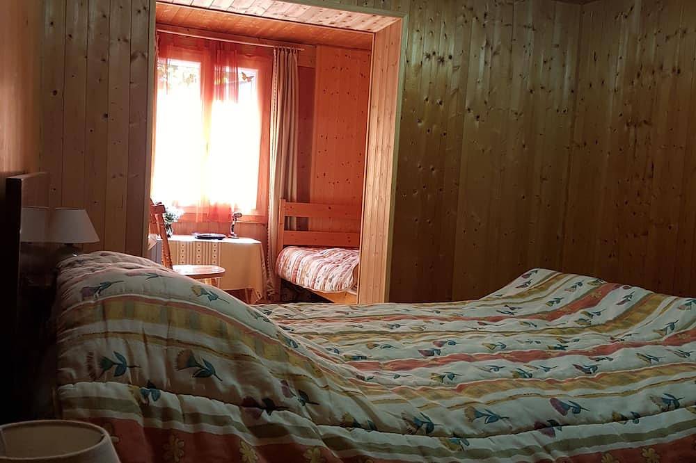 Komfortables Chalet auf dem Grundstück, das vom Fremdenverkehrsbüro von Thonon-les-Bains kontrolliert wird in Lyaud, Thonon-les-Bains und Umgebung