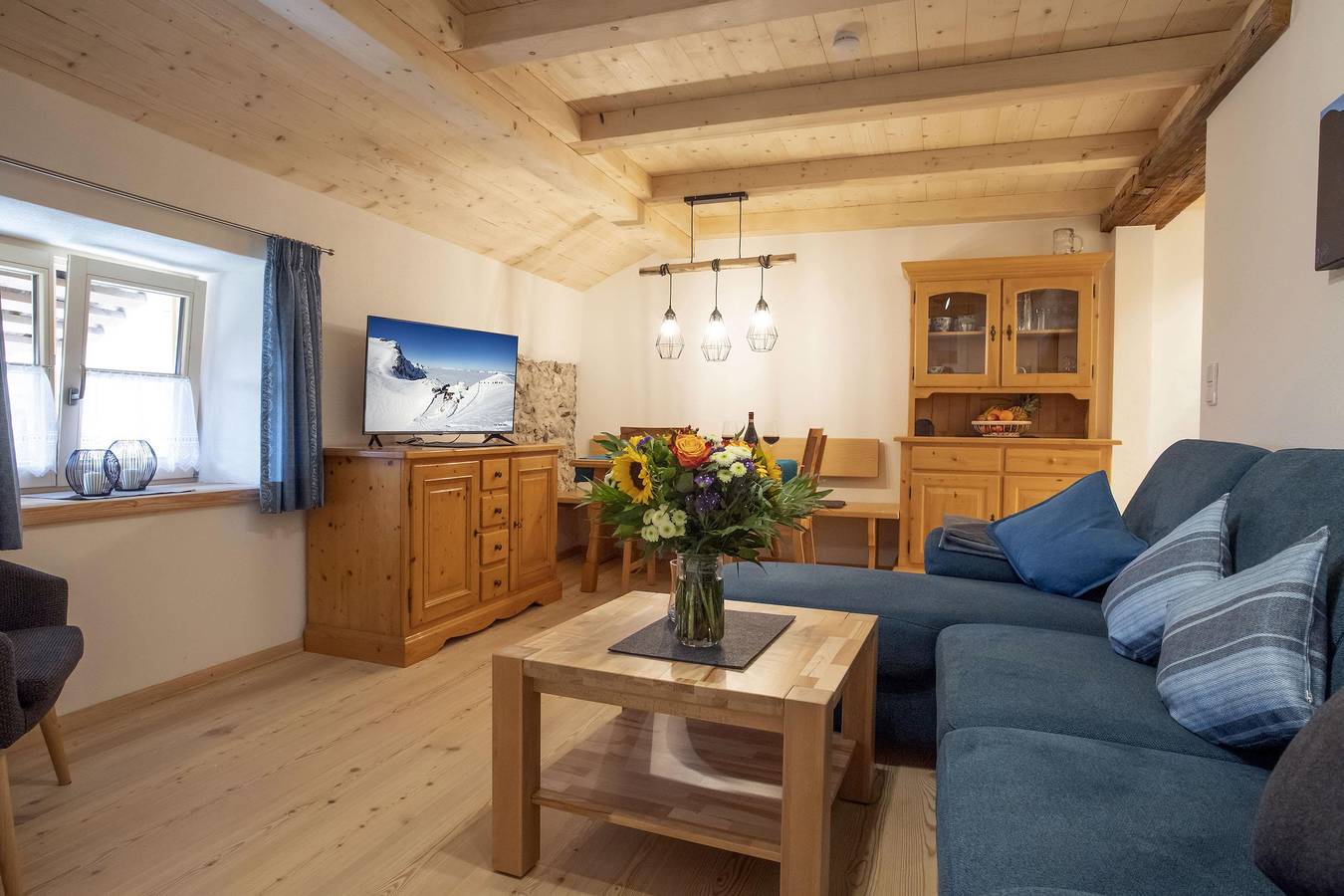 Ganze Ferienwohnung, "Karwendelblick"  Fewo, 2 Schlafräume, Dusche, Wc in Wallgau, Walchensee