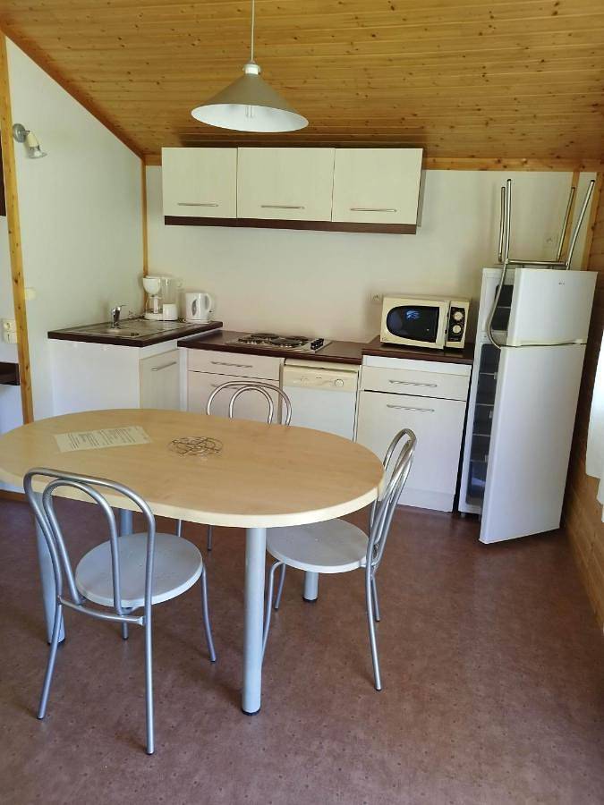 Gîte pour 6 personnes, avec jardin et piscine à Beynat - 2