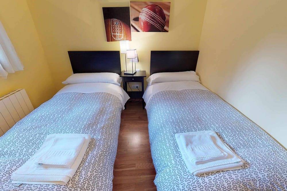 Entire apartment, Musales 34 - tucasaenlospirineos in Escarrilla, Sallent de Gállego