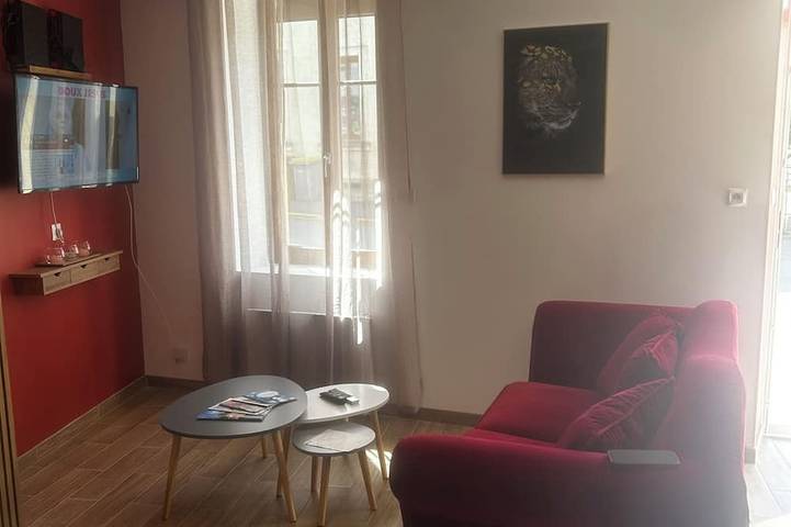 Gîte pour 5 personnes, animaux acceptés dans Office de Tourisme de Neris les Bains