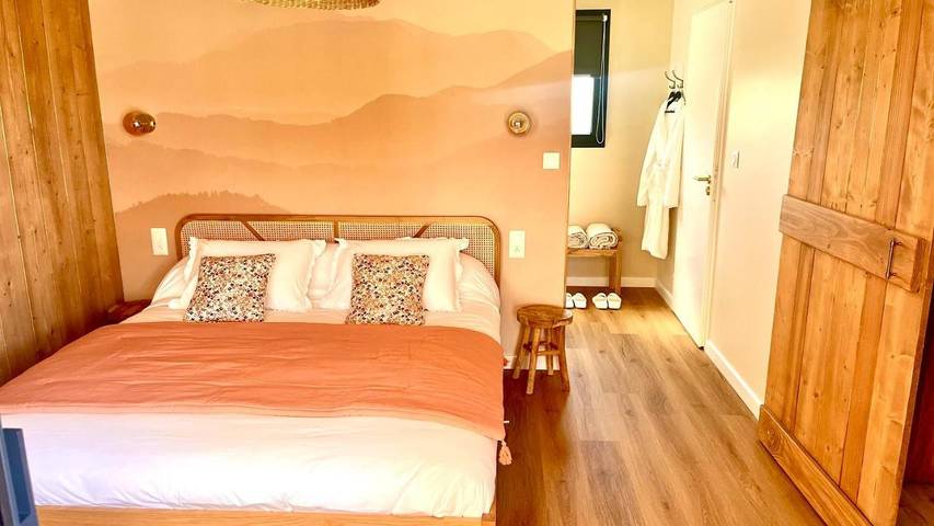 Chambre d’hôte pour 2 personnes, avec sauna ainsi que jacuzzi et jardin dans le Cantal - 3