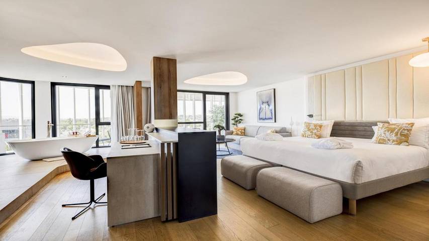 Hôtel pour 2 personnes, avec Balcon et Terrasse ainsi que Jardin et Piscine à Limonest