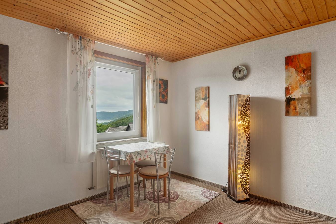 Ganze Wohnung, Ferienwohnung 'Reiher Mit 2 Schlafzimmern' mit Blick auf den See und Wi-Fi in Waldeck, Waldecker Land