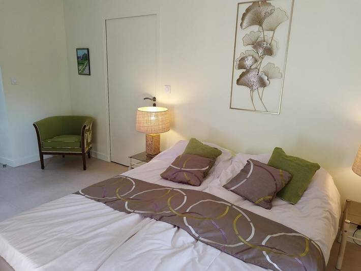 Gîte pour 5 personnes, avec vue ainsi que piscine et jardin à La Châtre-Langlin - 4