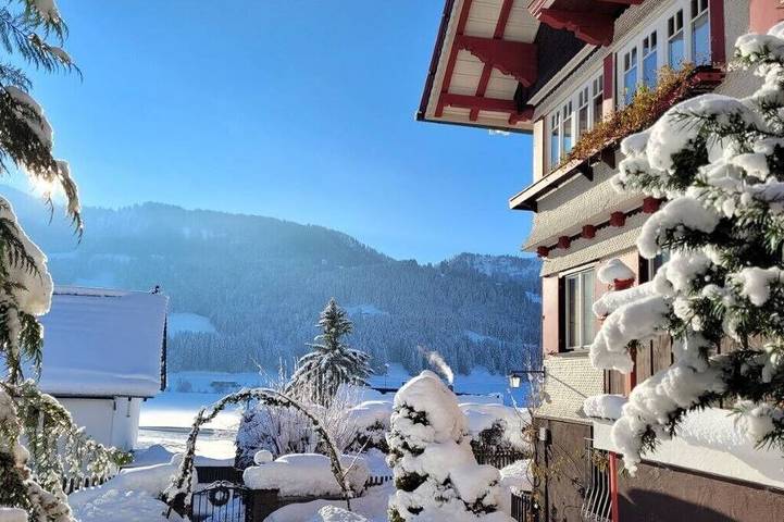 Ferienwohnung für 3 Personen, mit Balkon und Garten in Thalkirchdorf
