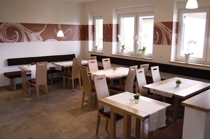 Pension für 2 Personen, mit Garten und Terrasse in Fränkisches Weinland - 2