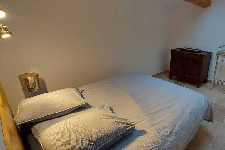 Location de vacances pour 6 personnes, avec terrasse et jardin dans Marineland (Juan-les-Pins) - 2