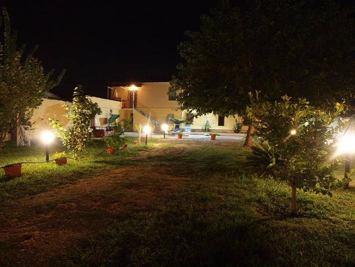 Ferienwohnung für 5 Personen, mit Garten und Ausblick sowie Pool in Paestum