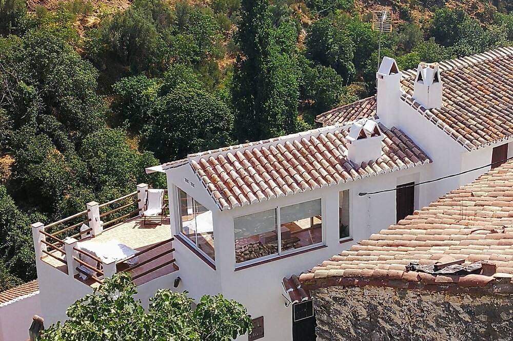 Casa vacanza a Salares a partire da 40€ a notte