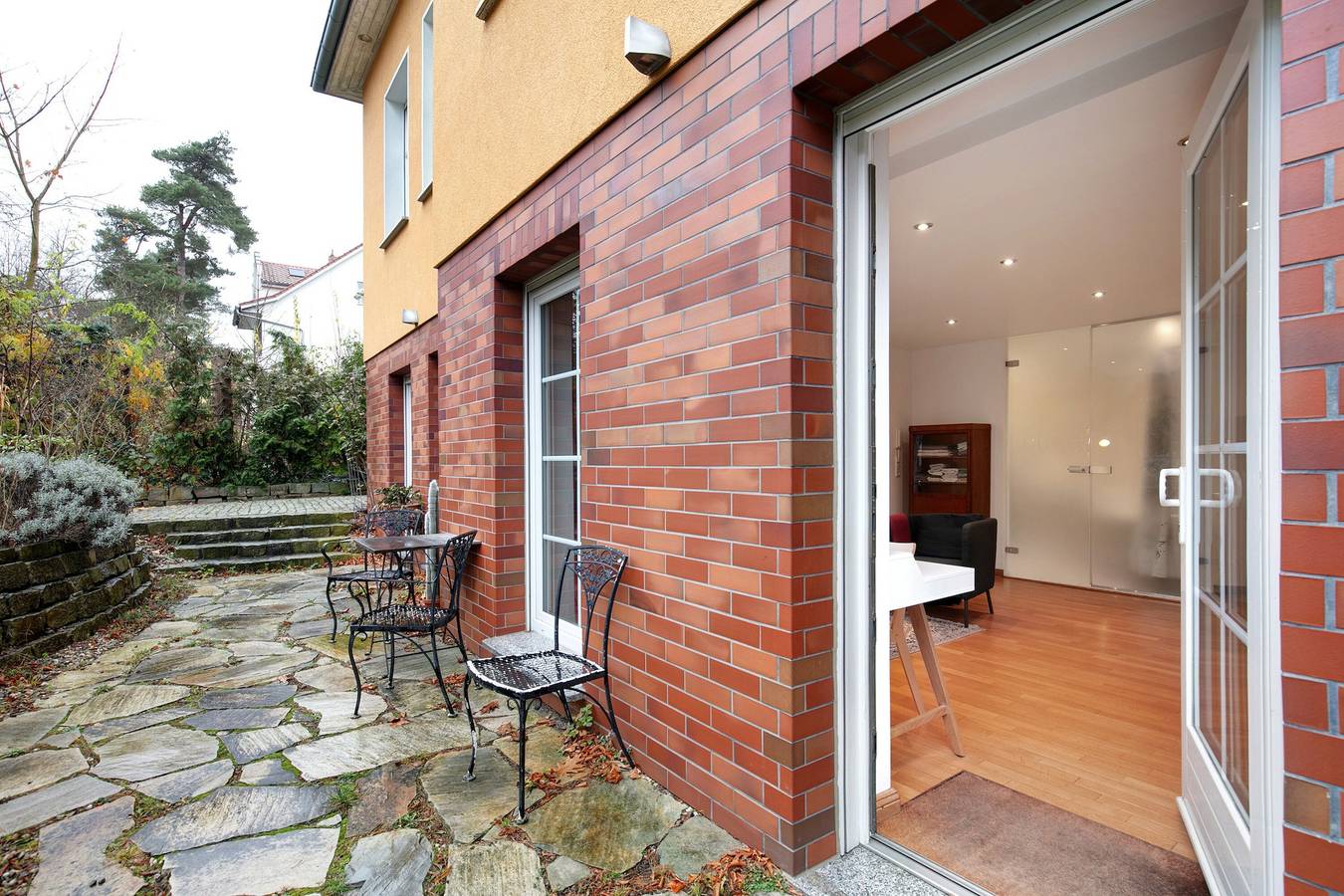 Appartement 'Grüne Oase In Der Großstadt' met Privé Terras, Eigen Tuin en Wifi, foto 6