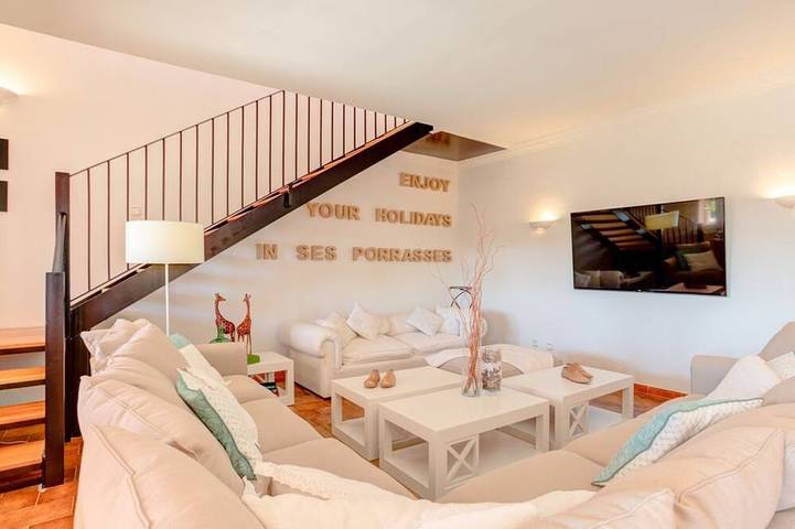 Amazing Mallorca Villa | 8 Bedrooms | Villa Selva Grande | Magnificent House with Private Pool & Short Walk to Local Village | Selva in Selva, Mallorca Inselmitte