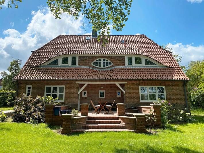 Ferienhaus für 10 Personen, mit Garten und Sauna in Mittelholstein