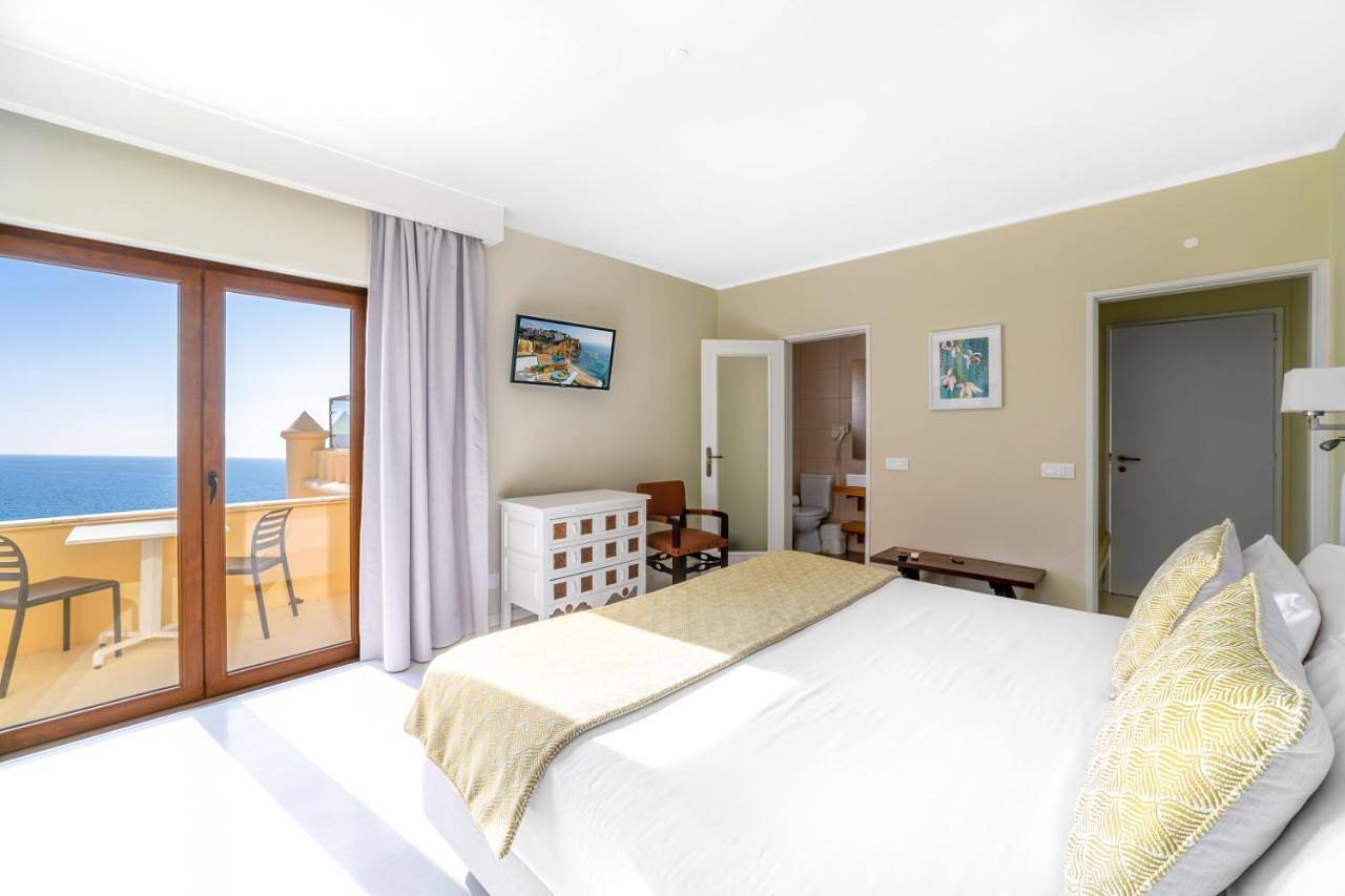 Castelo Guest House in Carvoeiro, District de Faro