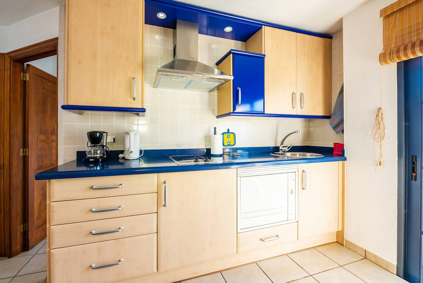 Apartamento entero, Apartamento 'Nautilus 4' con vistas al mar, terraza privada y Wi-Fi in Puerto Naos, Los Llanos de Aridane
