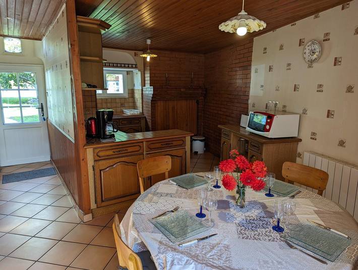 Gîte pour 8 personnes, avec jardin et terrasse, animaux acceptés en Charente - 3