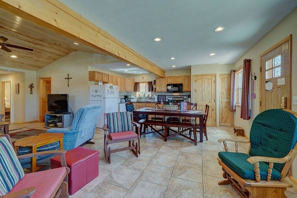 Jetzt 2 Nächte bleiben! Gantt's Corner: Downtown Salida, offenes Layout! in Salida, Chaffee County