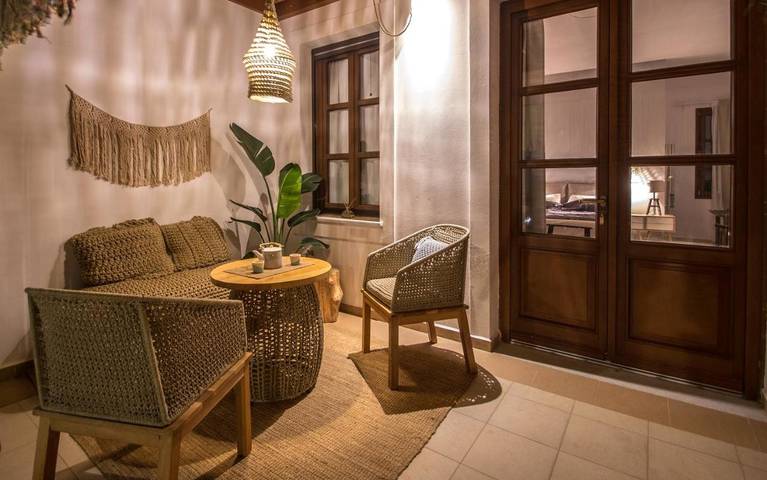 Location de vacances pour 2 personnes, avec terrasse et vue dans Finikas - 2