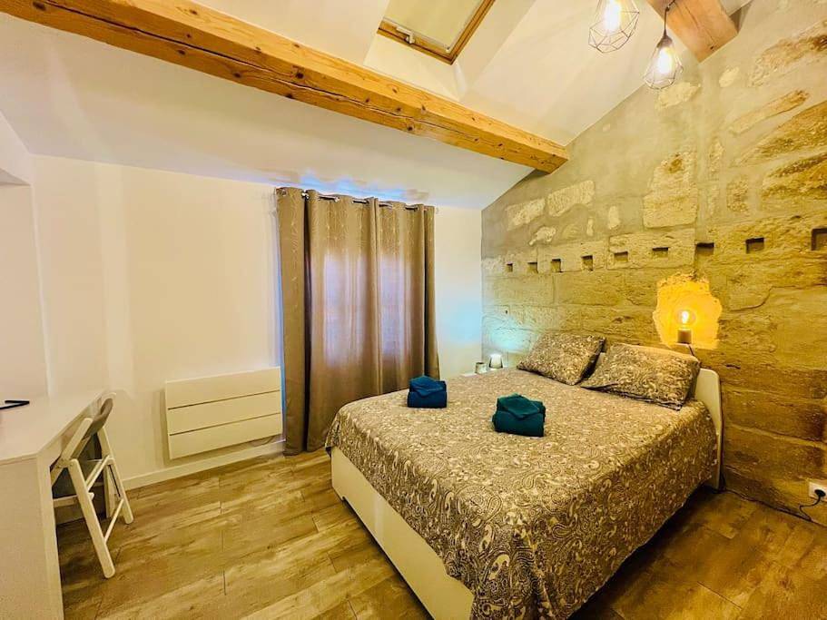 Appartement entier, One-Bedroom Apartment in Istres, Côte méditerranéenne (France)