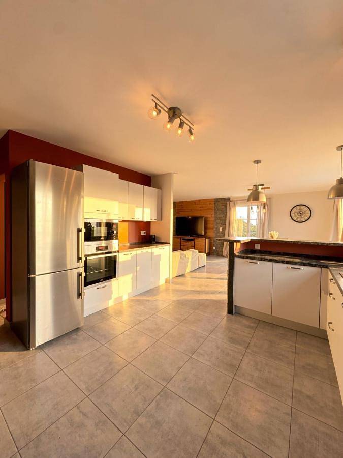 Location de vacances pour 6 personnes, avec vue ainsi que jardin et piscine à Lavatoggio - 2