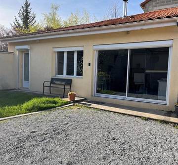 Gîte pour 6 personnes, avec jardin et terrasse dans Soleymieux