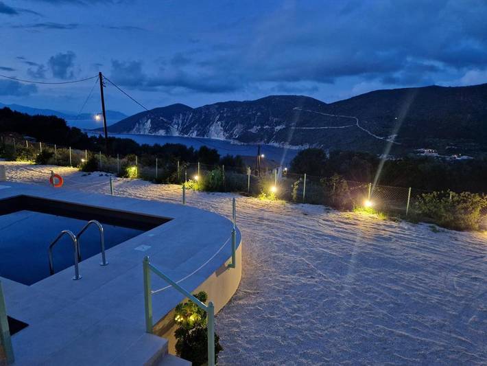 Villa pour 3 personnes, avec vue ainsi que piscine et jardin, adapté aux familles à Ithaque - 4