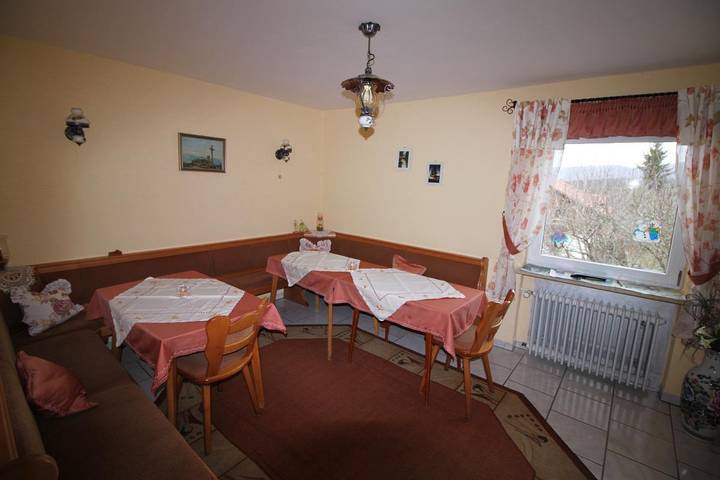 Gästehaus Schreiner - Doppelzimmer 2 mit Balkon und kostenfreier Wlan-Nutzung in Sankt Oswald-Riedlhütte, Šumava Mountains