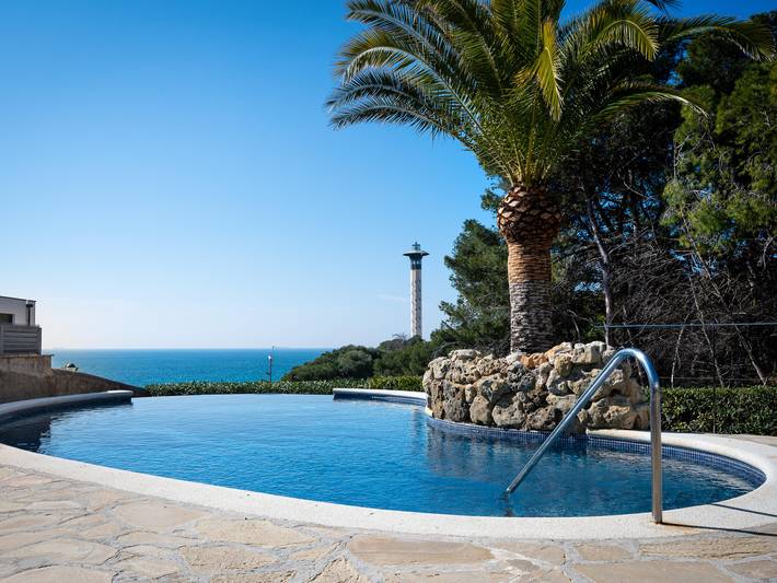 Maison de vacances pour 14 personnes, avec Balcon et Terrasse ainsi que Jardin et Piscine sur la Costa Dorada