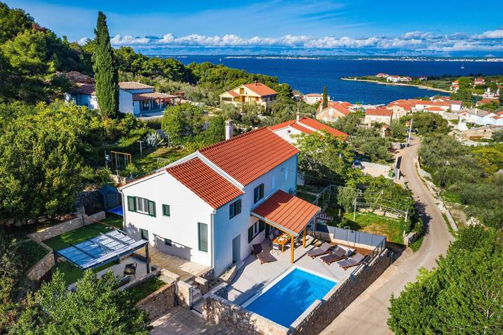 Ferienhaus für 8 Personen, mit Garten, kinderfreundlich