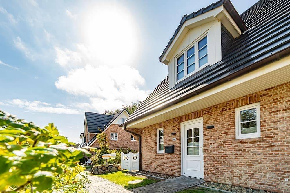 Sylt Oase - Doppel-Ferienhaushälfte für max. 6 Personen mit Sauna, Garten und in Westerland, Sylt (Gemeinde)