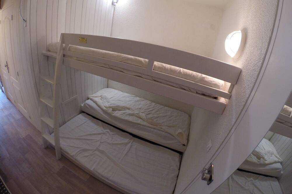 Ganze Wohnung, Arc 1800 - Studio mit Balkon am Fuße der Piste für 5/6 Pers. in Arc 1800, Bourg-Saint-Maurice