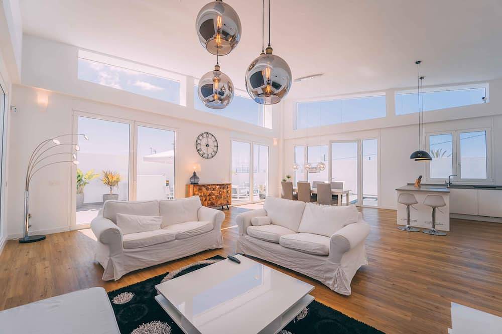 Casa vacanza a Adeje a partire da 338€ a notte
