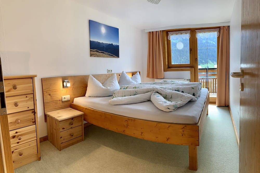 Geheel appartement, Rental-Mountain View-mit Balkon-Private Bathroom-Comfort in Hirschegg Kleinwalsertal, Mittelberg