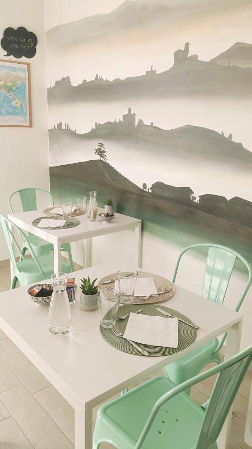 B&B für 2 Personen, mit Balkon und Ausblick in Alba