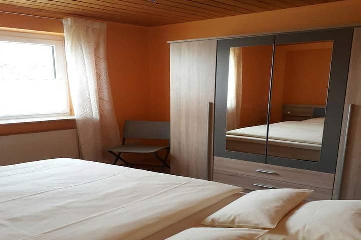 Ganze Wohnung, Gemütliche Ferienwohnung (80qm) mit großen Balkon in Bad Rodach, Oberes Maintal - Coburger Land