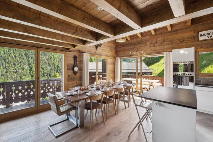 Gîte pour 12 personnes, avec Balcon ainsi que Terrasse et Vue dans Grimentz - 3