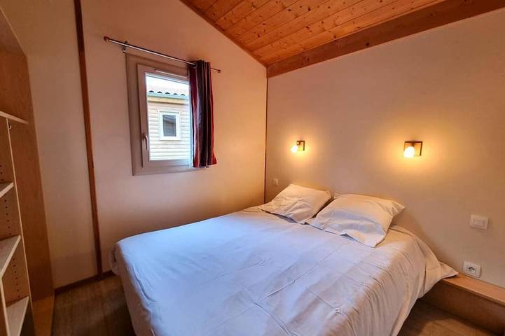 Gîte pour 4 personnes, avec jardin à Usson-en-Forez - 3