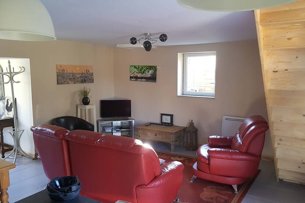 Hübsches Gästehaus in der Normandie in der Nähe des Mont Saint Michel in Aucey-la-Plaine, Avranches und Umgebung