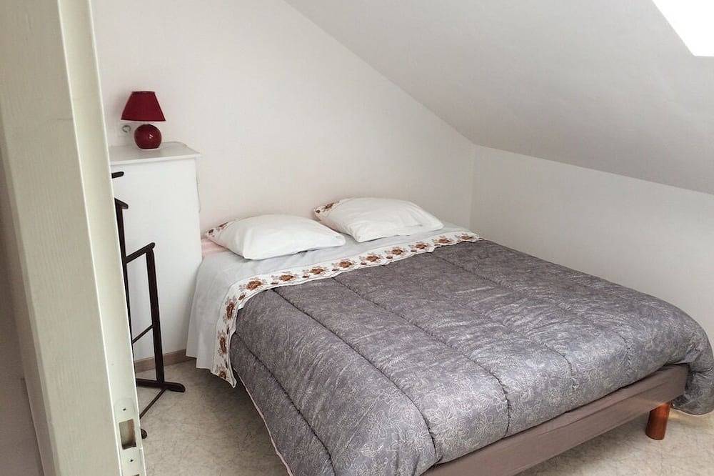 Chalet du bout du lac very comfortable 3 star rating 200m from the lake wifi in Lake Gérardmer, Gérardmer