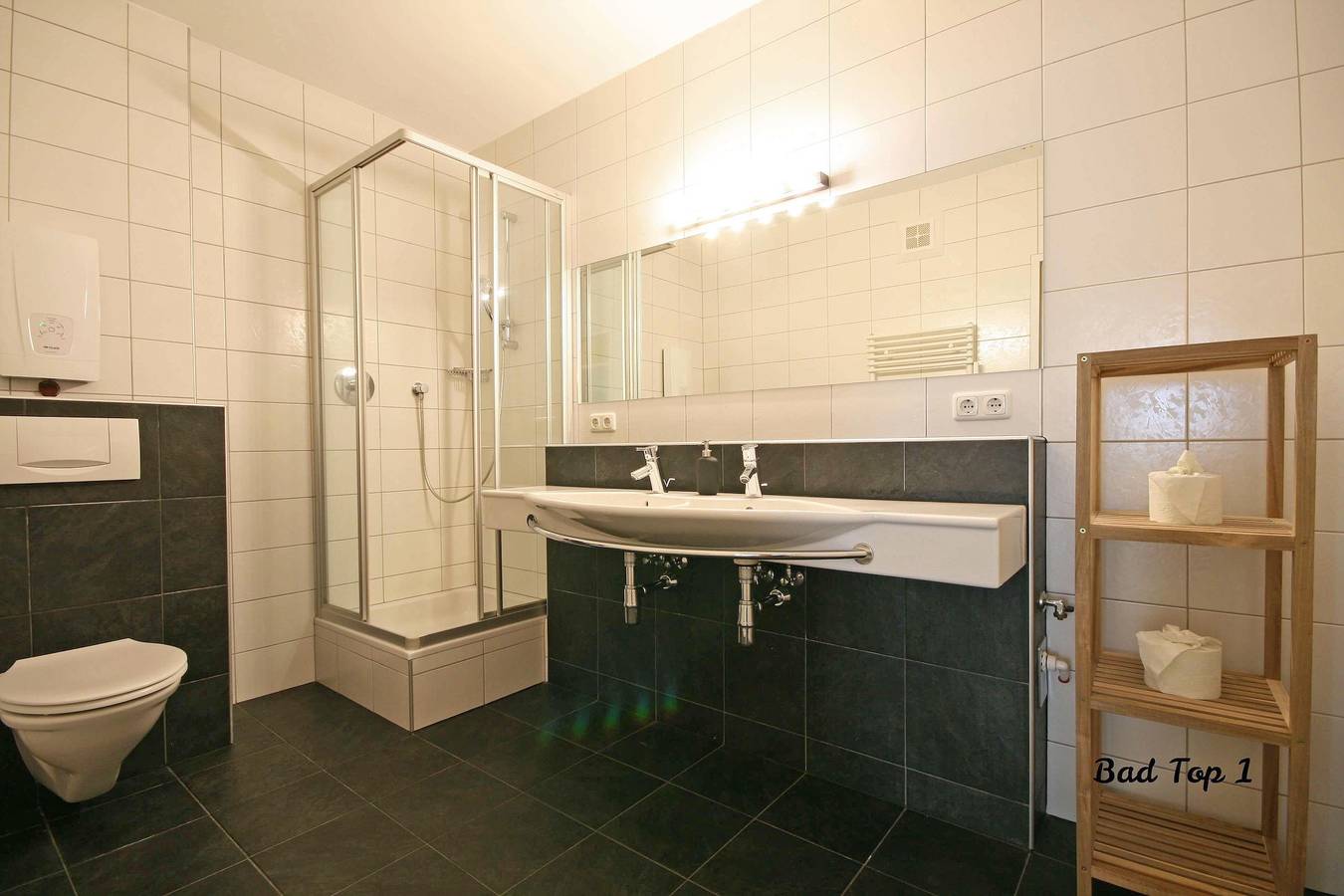 Ganze Ferienwohnung, * 3-Raum-Ferienwohnung für 4 bis 6 Personen, Nr. 1 in Zell am See (Stadt), Zell am See