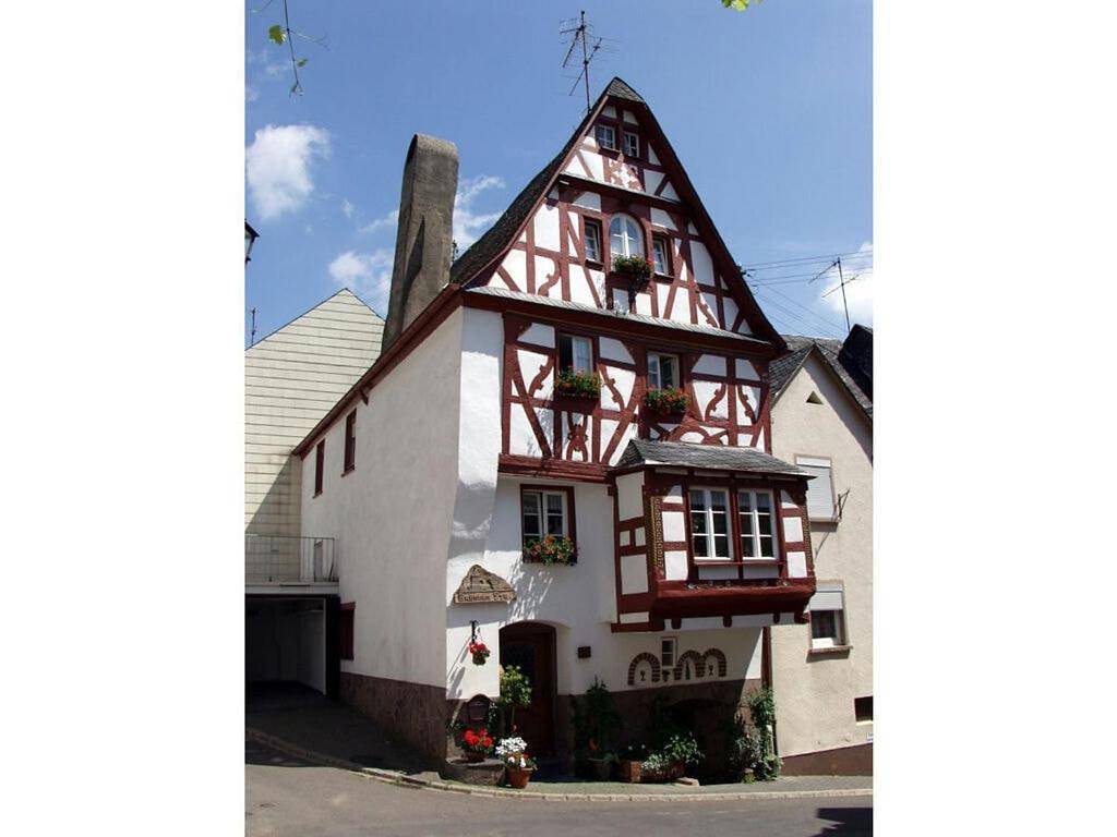 Three-Bedroom Holiday Home in Sankt Aldegund, Cochem-Zell