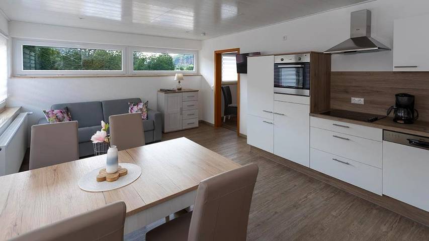 Ferienwohnung für 2 Personen, mit Terrasse und Ausblick in Dorfprozelten