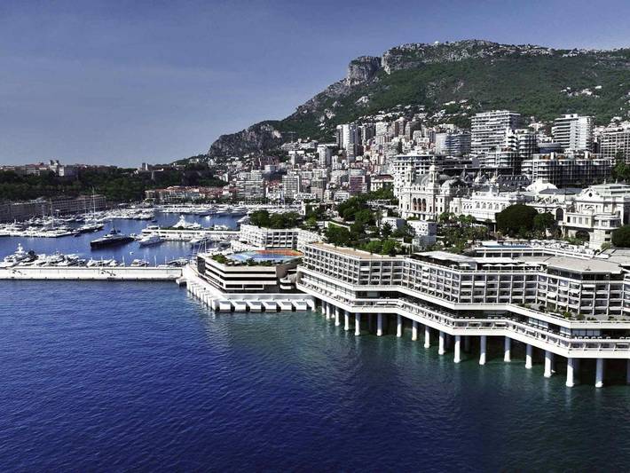 Hotel voor 3 personen, with zwembad and uitzicht as well as tuin in Monte Carlo